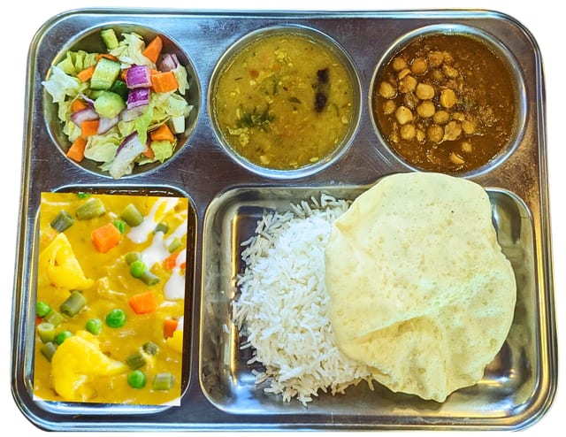 Veg Korma Thali.